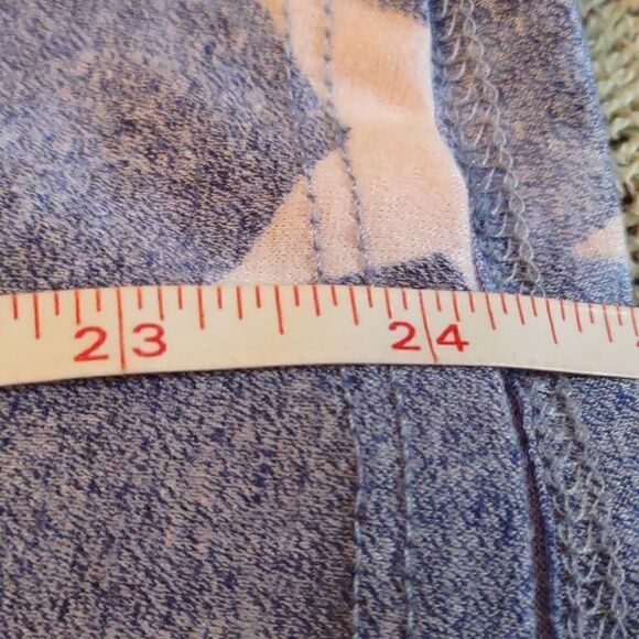 Hailey & Co Size S Stars and Stripes Short Sleeve V neck Top‎ - Picture 5 of 6